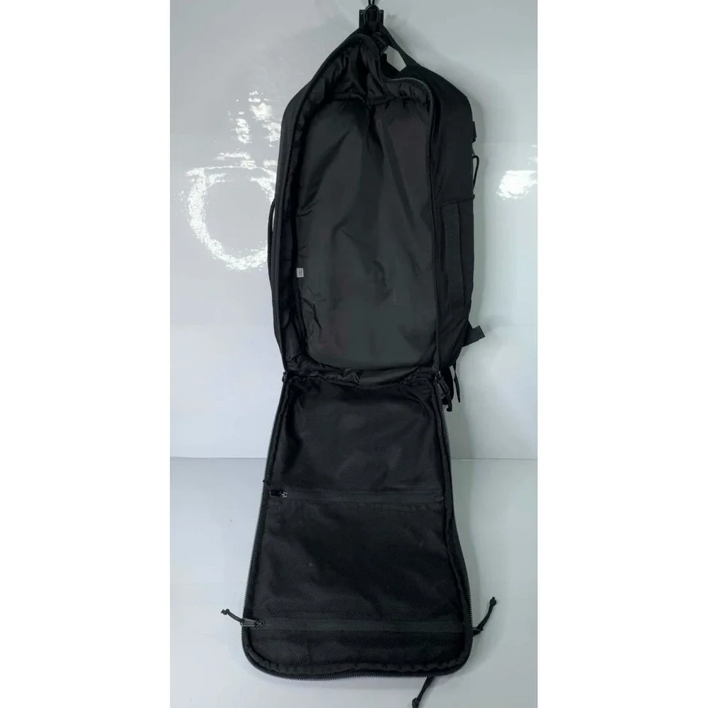 Topo Designs Travel Bag 30L Black Carry On Backpack Convertible Laptop Luggage
